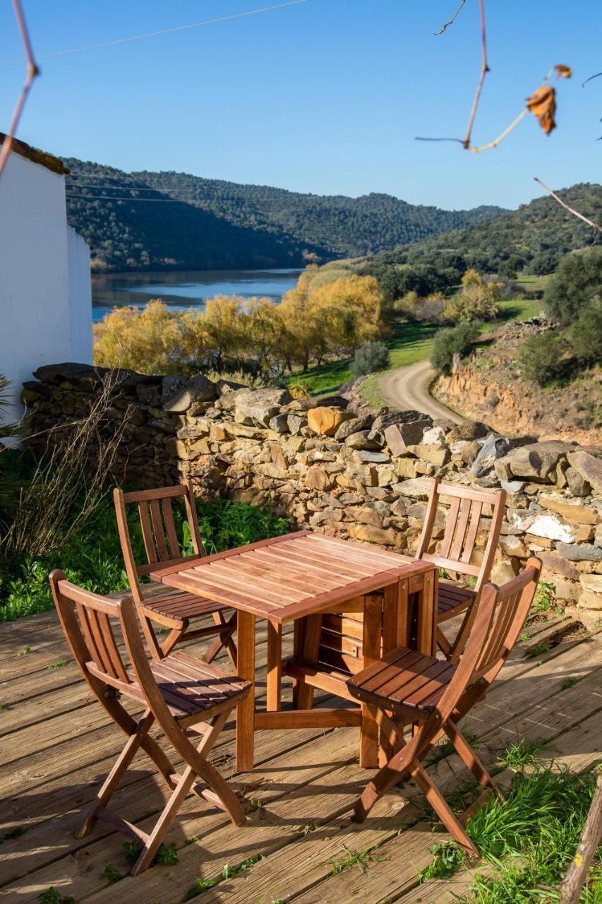 Casa De Las Letrinas Baja, 2 Habt 5 Mas 1 Pers Max Chimenea Con Horno Puerto de la Laja Extérieur photo